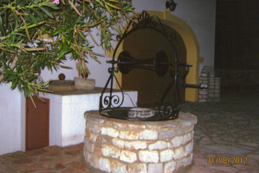 شقة Cerigo House Kondoliánika المظهر الخارجي الصورة