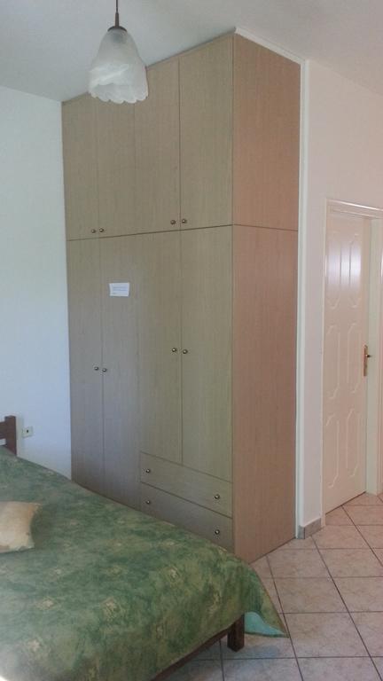 شقة Cerigo House Kondoliánika المظهر الخارجي الصورة